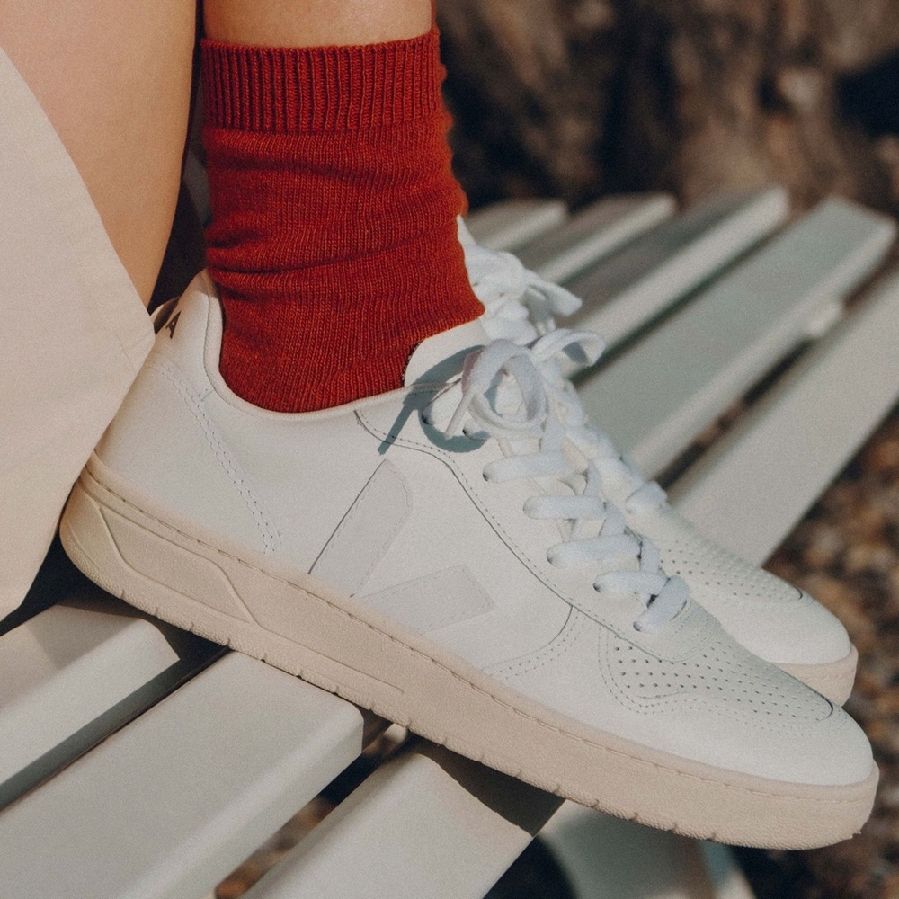 Veja V 10 Low Top Sneaker